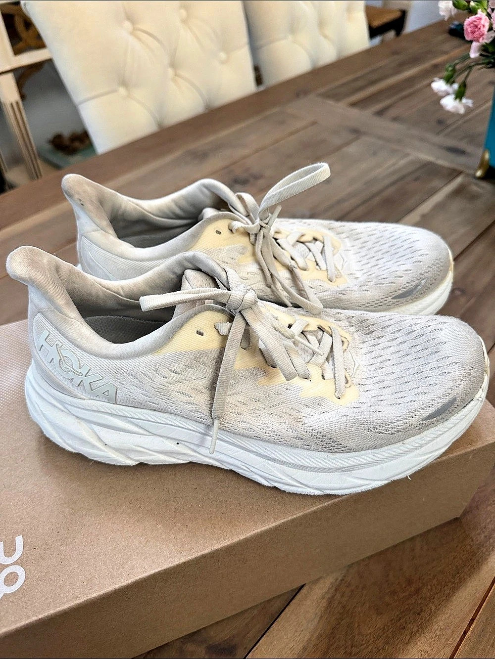 HOKA - Size 8 Women's Athletic Shoes